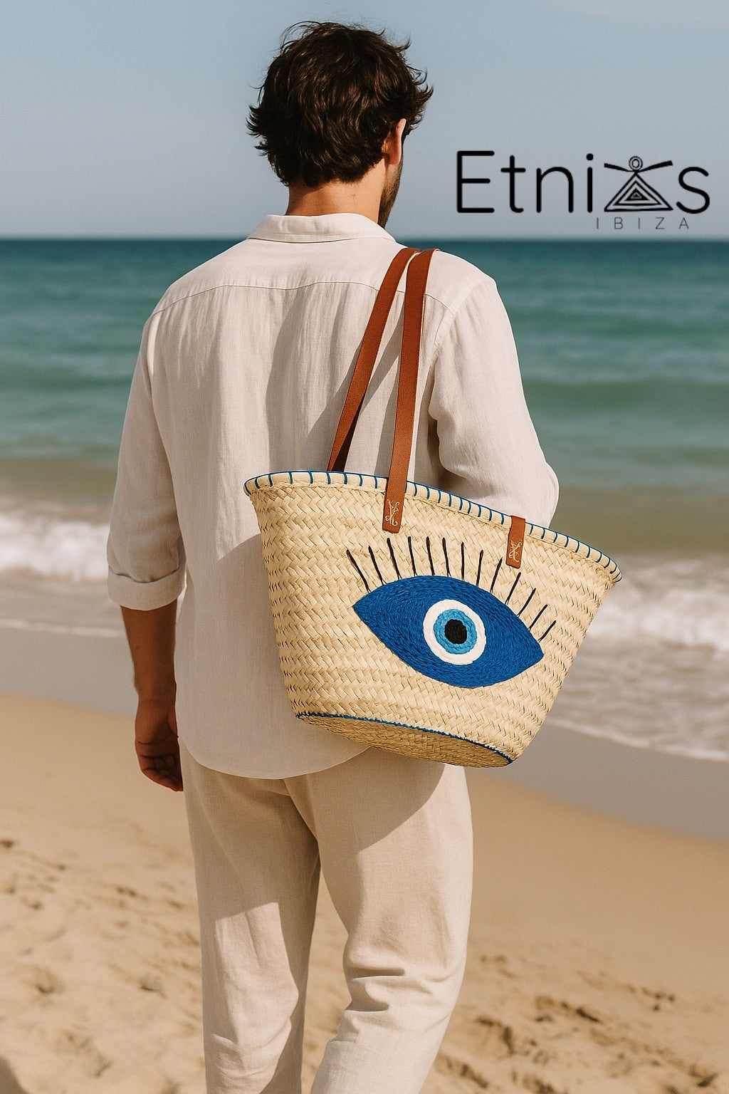 Protective Eye Carrycot · Natural Palm & Handmade Leather