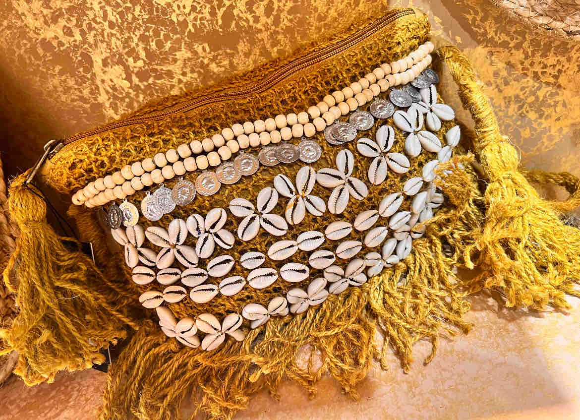 White Eye Basket · Natural Palm & Leather