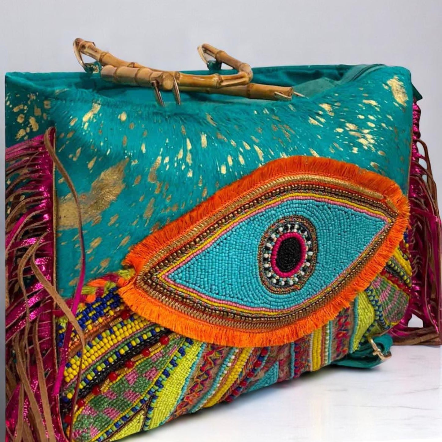 White Eye Basket · Natural Palm & Leather