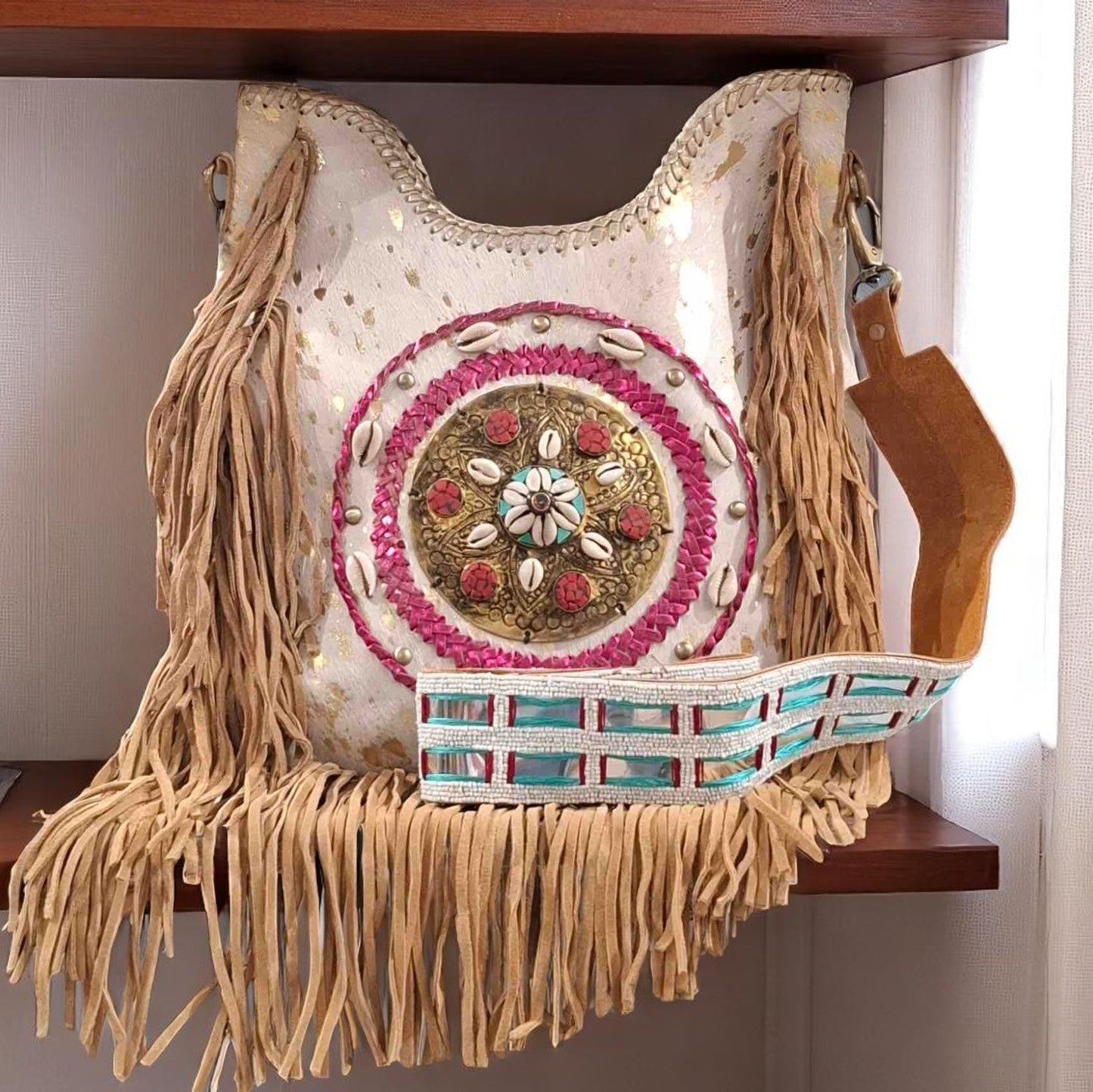 White Eye Basket · Natural Palm & Leather