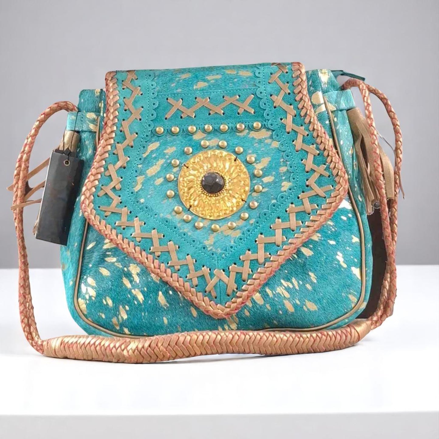 White Eye Basket · Natural Palm & Leather
