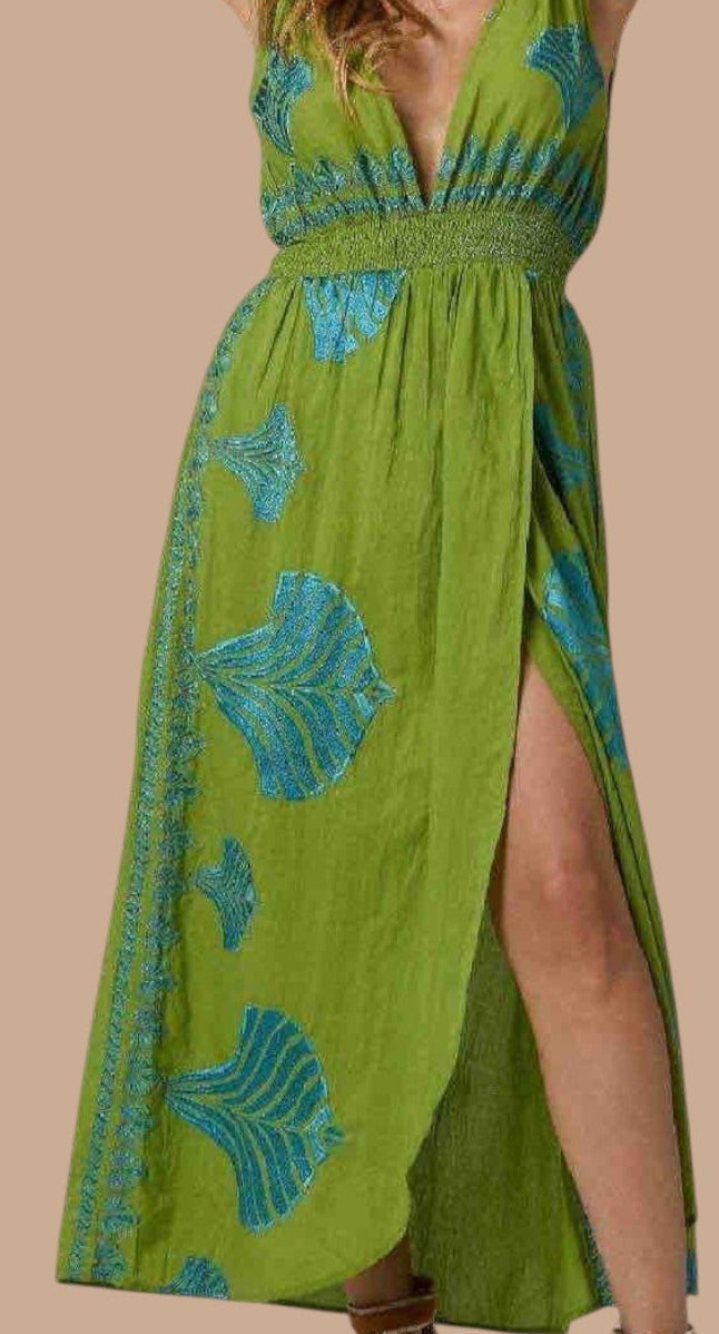 Azhari – Vestido midi con bordados artesanales