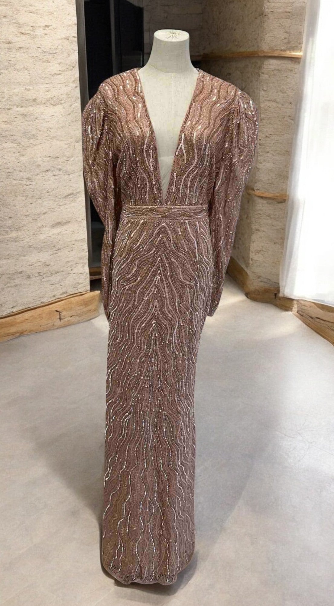 Vestido “Brisa de Nácar” – Bordado con Pedrería