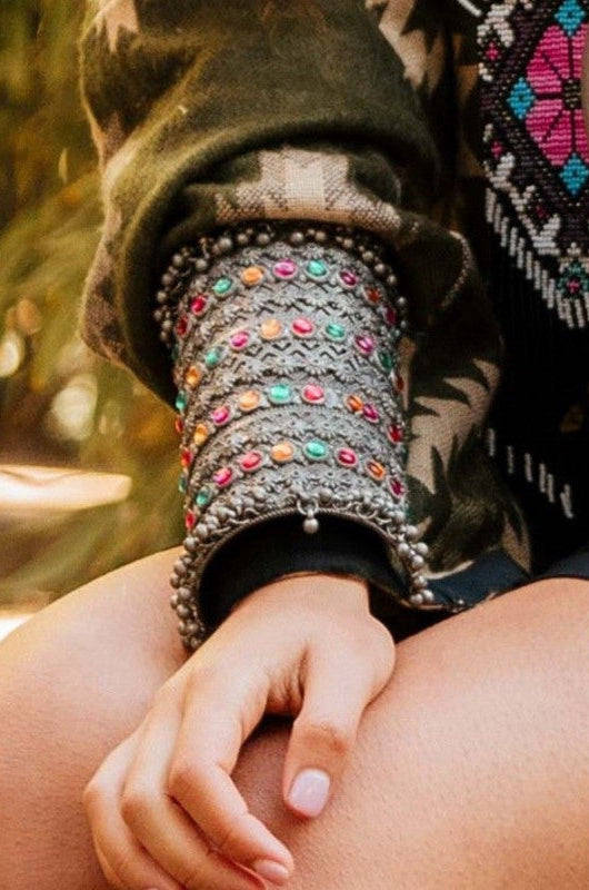 Puraana Crystal Embedded Bracelet