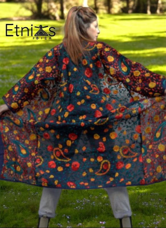 Hand-embroidered kimono in colors