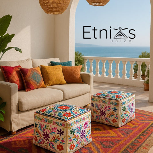 Gora Duo – Set of 2 hand-embroidered square poufs (50 cm)