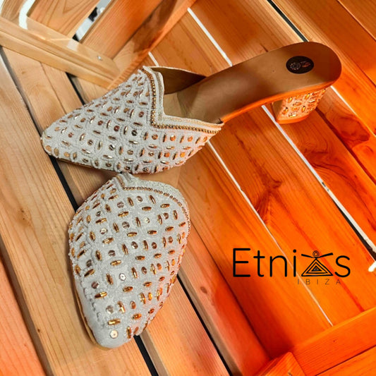 Sandalia Boutique Noor destellos dorados