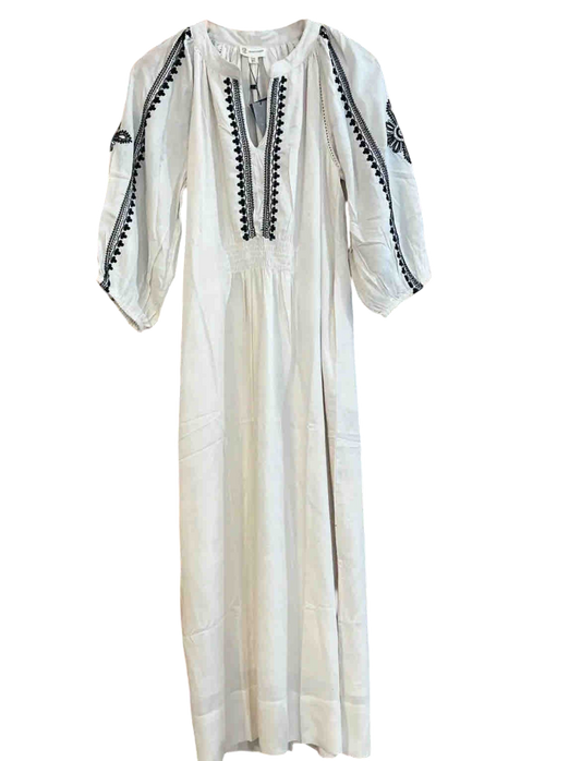 Vestido Bordado Negro y Blanco  “Sol de Medianoche