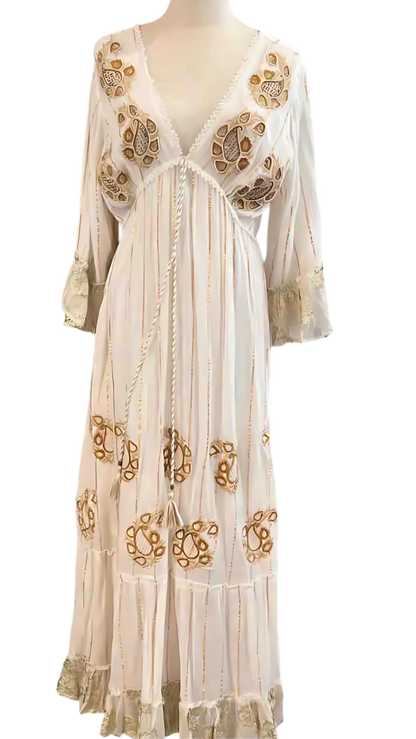 🔥Fuego de Luna – Vestido con bordados dorados y cristales