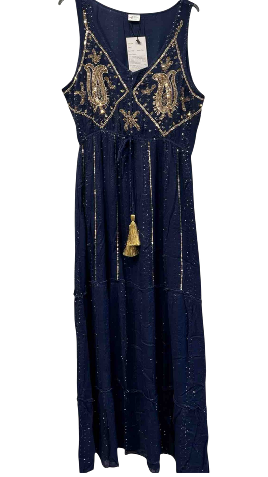 Vestido largo azul noche con bordado dorado
