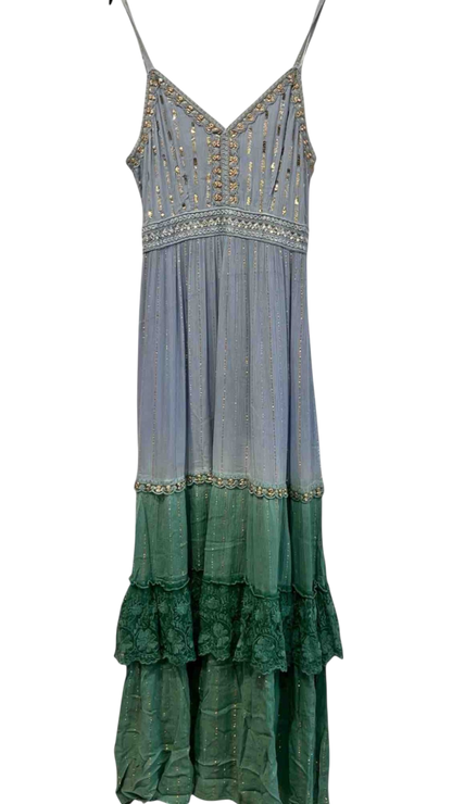 Vestido largo azul y verde con tirantes y bordado dorado