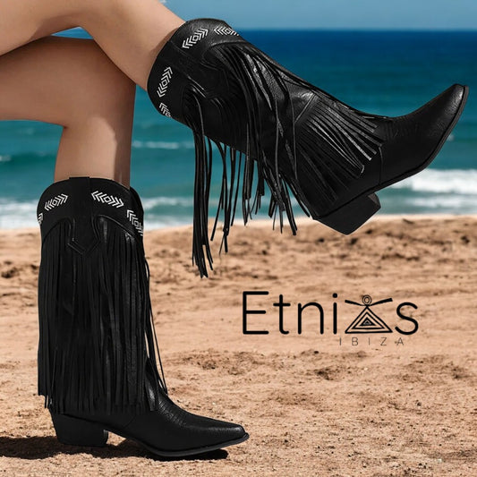 Botas Flaminga Negra – Bordado Tribal y Flecos Salvajes