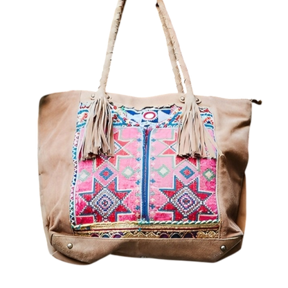 Bolso Tote 'Kaira' – Cuero Artesanal con Bordado Banjara
