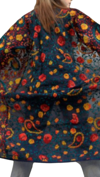 Hand-embroidered kimono in colors