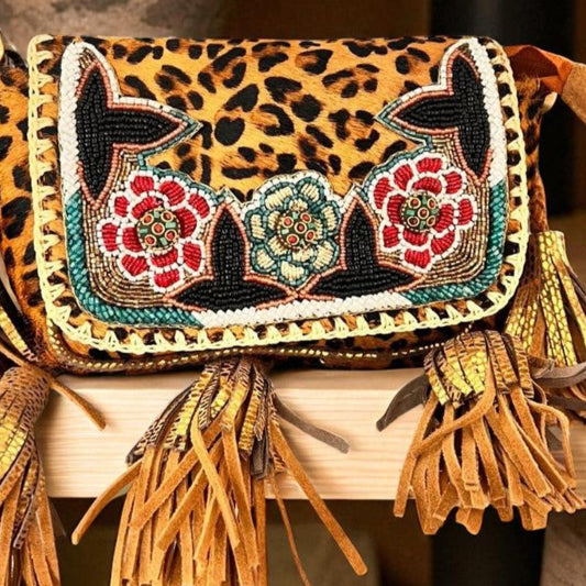 White Eye Basket · Natural Palm &amp; Leather