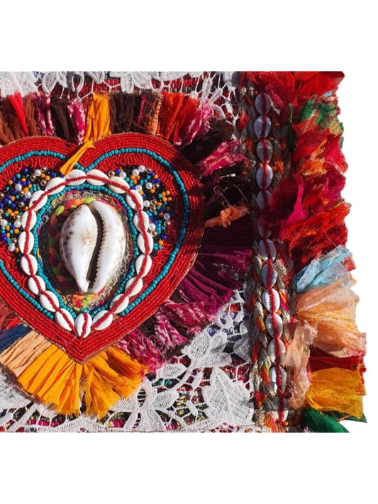 Naya Shell Handcrafted Bag – Unique hand-embroidered piece with a central shell